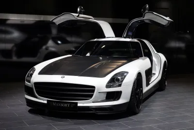 Mercedes-Benz - SLS